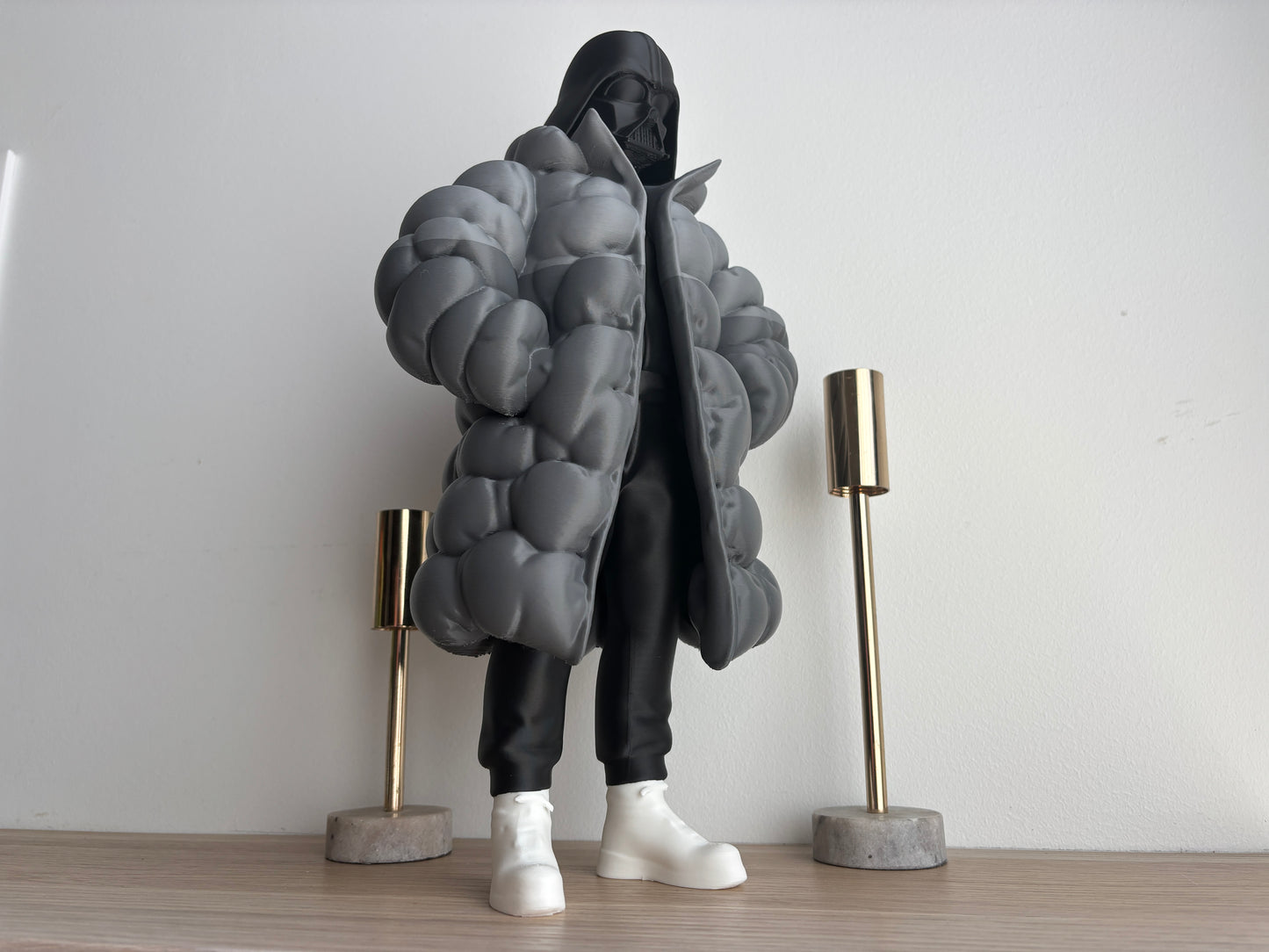 Darth Drip Figürü – Puffer Coat Edition